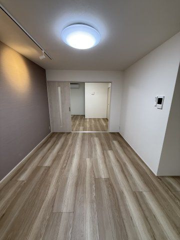 フジパレス遠里小野イーストの居間・リビング