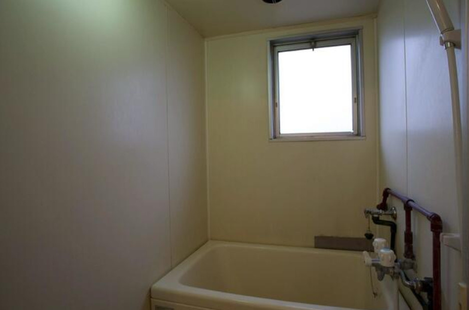 瑞穂市穂積　一棟アパートの浴室