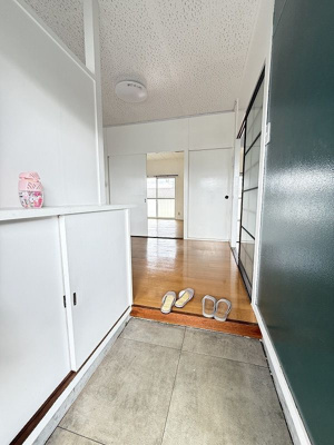 【玄関】 | ガーデン津福