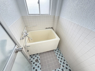 【浴室】 | ガーデン津福