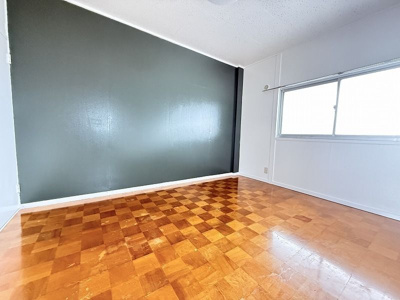 【寝室】 | ガーデン津福