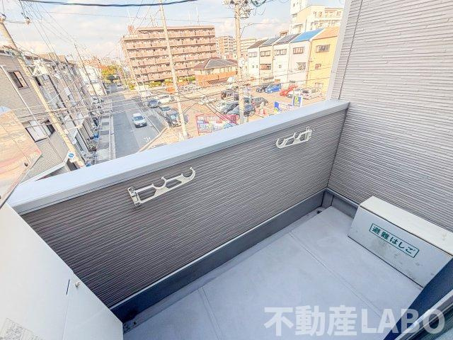 ルネッサ八尾南のバルコニー