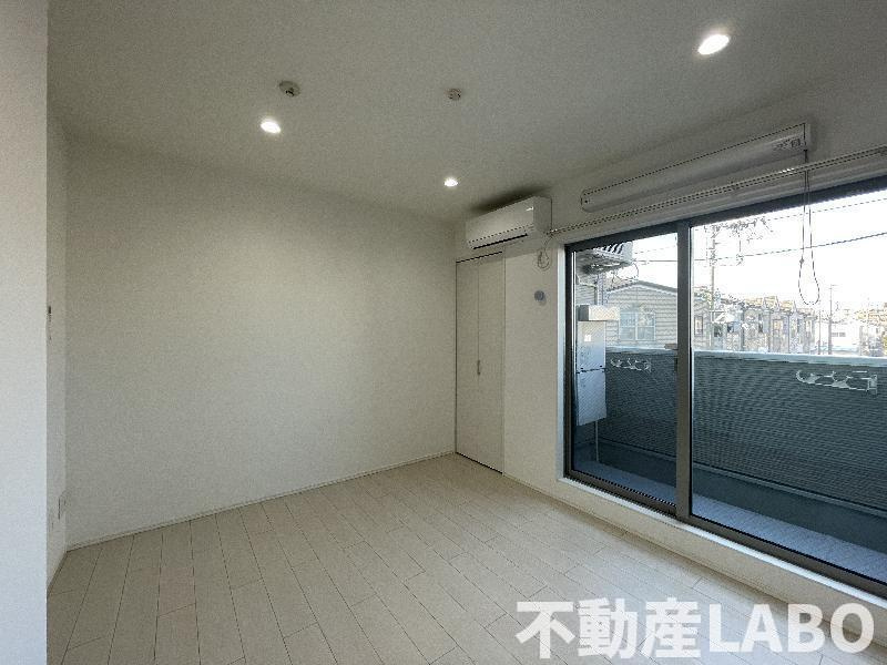 ルネッサ八尾南の居間・リビング