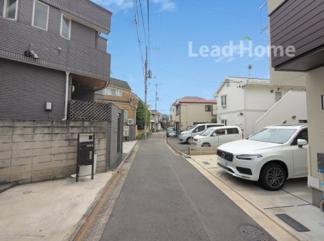 【前面道路含む現地写真】 | 世田谷区上馬3丁目 | 一種低層の穏やかな住環境。