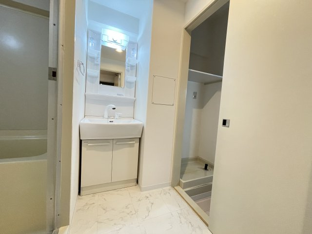 アーデンコート西長堀の洗面所