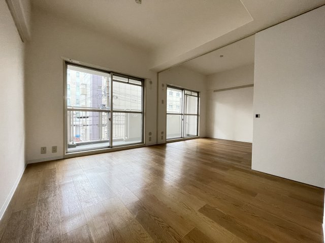 アーデンコート西長堀の居間・リビング