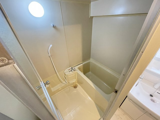 アーデンコート西長堀の浴室