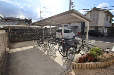 【その他共用部分】 | カメラート高見 | 駐輪場