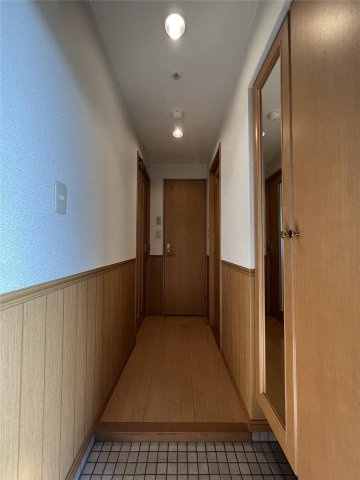 アーバングランデ本荘の玄関