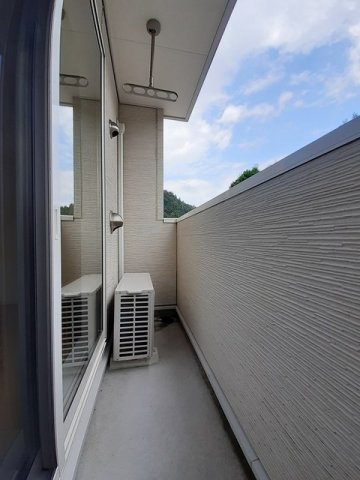 ガーデンヒルズのバルコニー