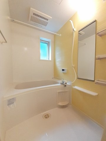 ガーデンヒルズの浴室