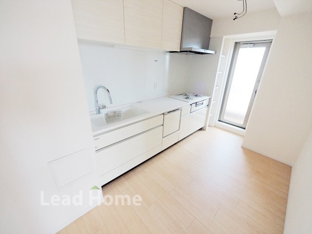 【キッチン】 | ライオンズスクエア用賀 | 使い勝手の良い独立型システムキッチン。