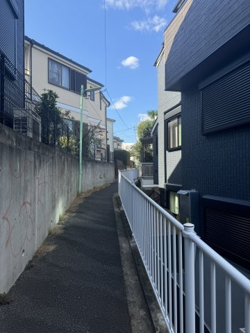 【前面道路含む現地写真】 | 世田谷区代田5丁目