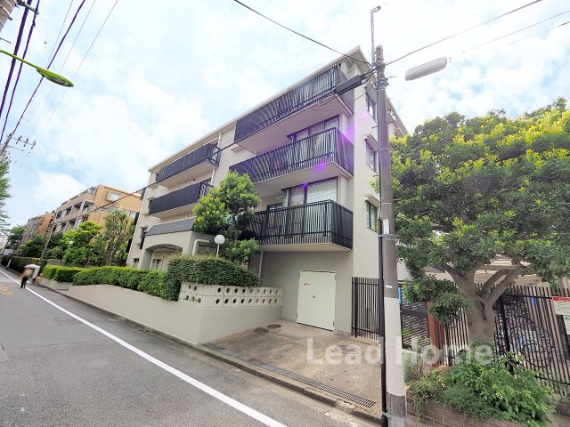 【外観】 | パーク・ハイム弦巻 | 世田谷区弦巻1丁目に建つ「パーク・ハイム弦巻」。地上6階建・総戸数53戸のマンションです。