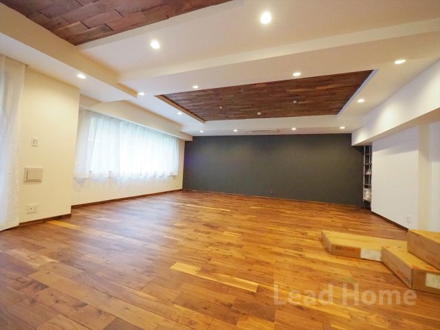 【居間・リビング】 | コスモリヴェール世田谷弦巻Ⅱ | 現在空室のため、お気兼ねなくゆっくりと室内をご覧いただけます。お問い合わせを心よりお待ちしております。