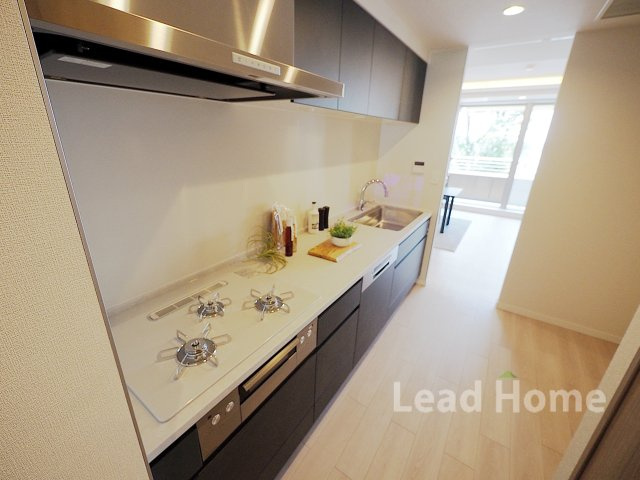 【キッチン】 | クラッシィハウス等々力 | 使い勝手の良い独立型システムキッチン。浄水器付き。