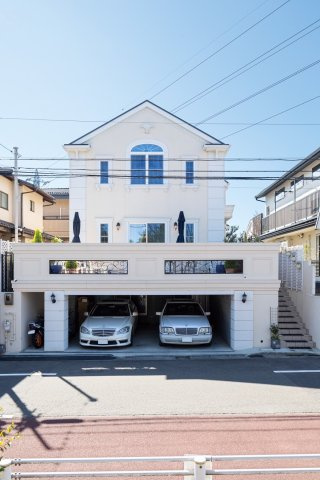 【外観】 | 世田谷区野毛2丁目 | 世田谷区野毛2丁目に立地する、2019年5月築・高級感のある注文住宅です。