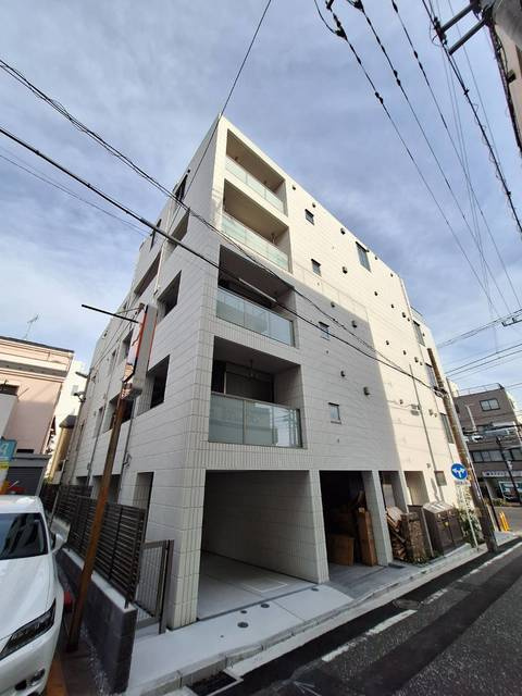 横浜ウインファーストの周辺