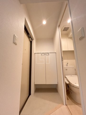 【玄関】 | APRILE南森町 | APRILE南森町　玄関スペース