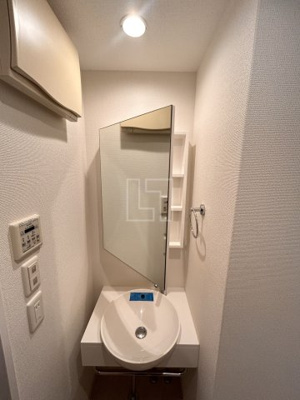 【独立洗面台】 | APRILE南森町 | APRILE南森町　独立洗面化粧台