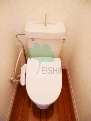 【トイレ】 | ふろんてぃあはこざき | 温水洗浄付きトイレです！