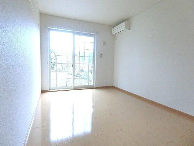 ウェルフェアーの居間・リビング