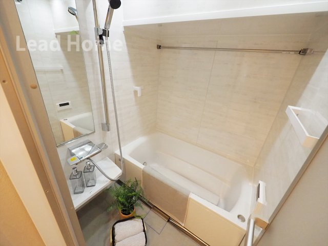 【浴室】 | ライオンズマンション南平台 | 1日の疲れを癒せるバスルーム。追い焚き機能・浴室乾燥機付き。