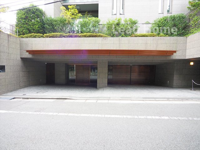 【駐車場】 | グランツオーベル南平台