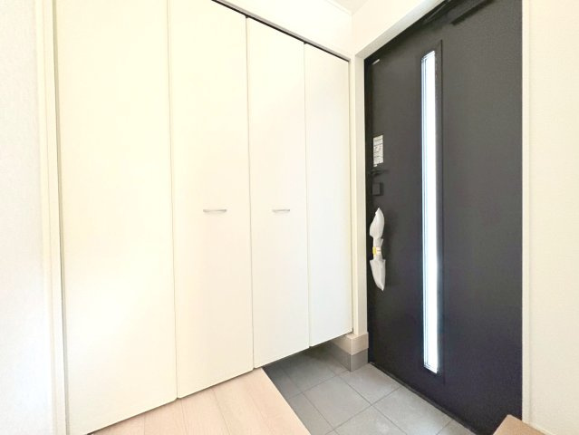 クワイエ　羽島市福寿町本郷第２　全２区画分譲のバルコニー|バルコニーは南向きで洗濯物もよく乾きます！強度と表面積硬度を持つFPRで防水しています。