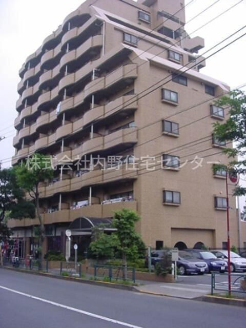 シェニートモンチーク武蔵関の外観