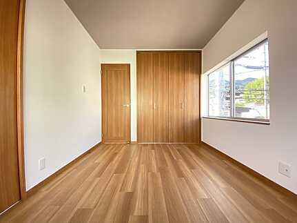 安佐南区上安2丁目の洋室