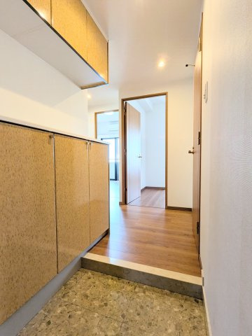 ハイシティ清澄白河ステーションプラザの玄関|～収納付き玄関写真～