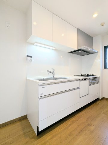 ハイシティ清澄白河ステーションプラザのキッチン|～食器洗浄乾燥機付のキッチン写真～