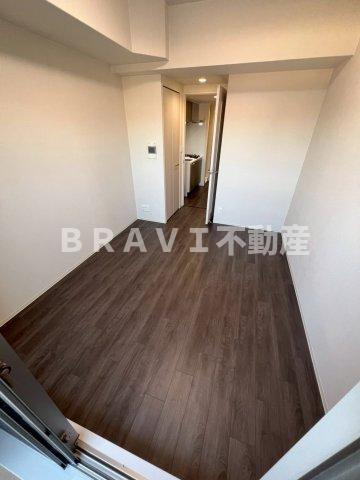 プレサンス深江橋ラヴィゲート　BRAVI不動産の居間・リビング|【プレサンス深江橋ラヴィゲート】こちらのリビングで趣味の時間をお楽しみください