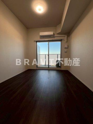 プレサンス深江橋ラヴィゲート　BRAVI不動産の居間・リビング|【プレサンス深江橋ラヴィゲート】こちらのリビングで趣味の時間をお楽しみください