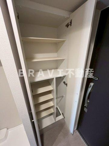 プレサンス深江橋ラヴィゲート　BRAVI不動産の玄関|【プレサンス深江橋ラヴィゲート】シューズボックスです