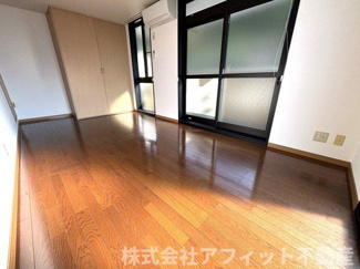 【居間・リビング】 | アンジェラ | 洋室8帖
