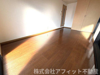 【寝室】 | アンジェラ | 洋室8帖