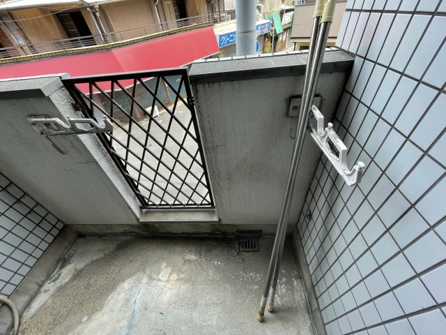 ブルースカイ古川橋　のバルコニー|(参考)同マンション他部屋の写真