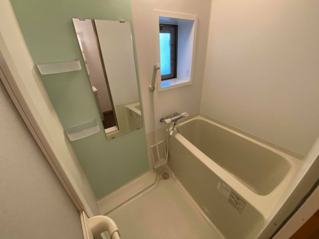 サンマリノ津福A棟の浴室|きれいなお風呂です♪