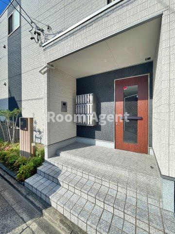 リブリ・浄心Aのエントランス