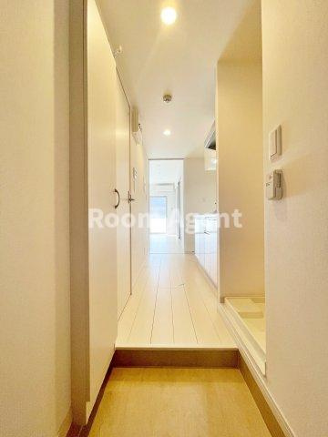 リブリ・浄心Aの玄関