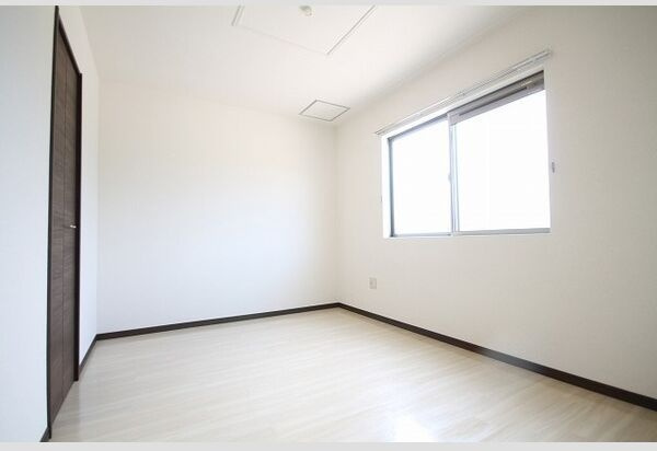 Green Village Kira Bの洋室