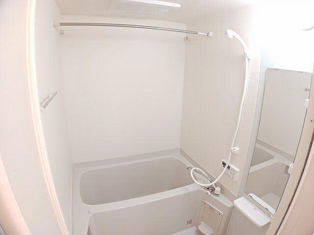 カルムメゾンＡの浴室