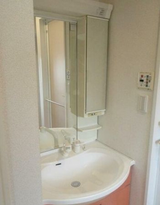 【独立洗面台】 | レジーナ浅草橋 | 朝の支度にも助かる、独立の洗髪洗面化粧台