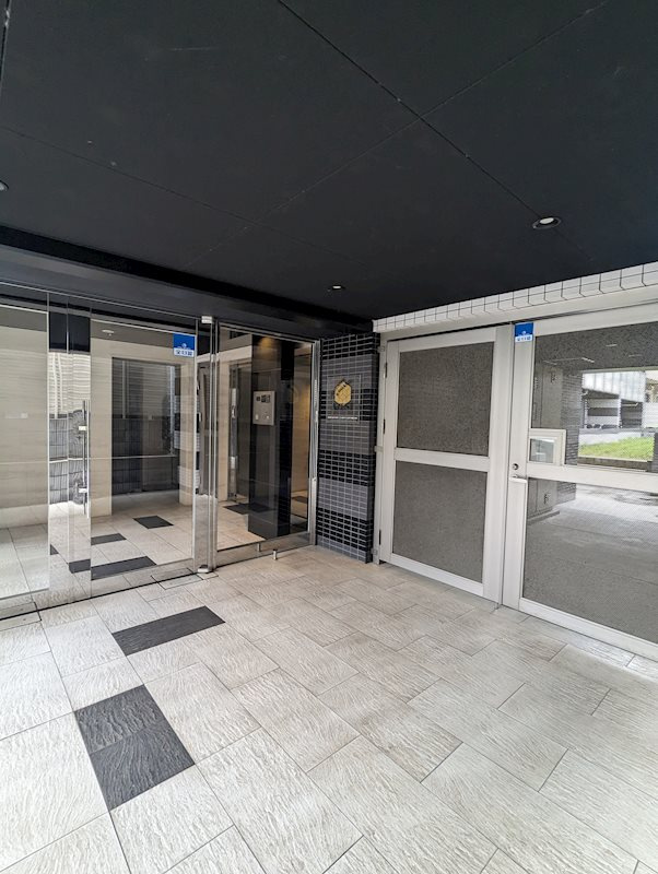 ＡＺＥＳＴ武蔵小金井のエントランス