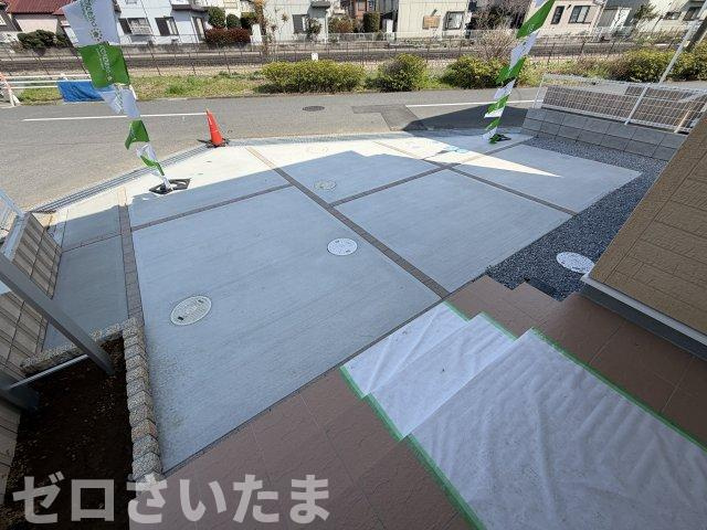《仲介手数料無料》久喜市栗原４丁目4-2新築一戸建てリーブルガーデンの駐車場