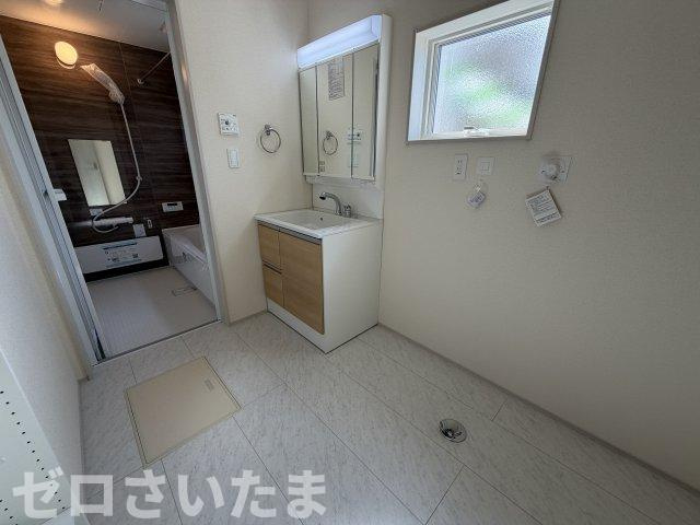 《仲介手数料無料》久喜市栗原４丁目4-2新築一戸建てリーブルガーデンのランドリースペース