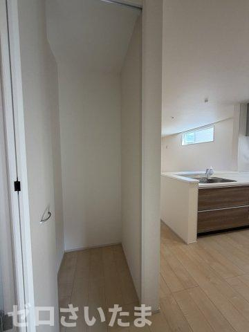 《仲介手数料無料》久喜市栗原４丁目4-2新築一戸建てリーブルガーデンの収納