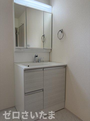 《仲介手数料無料》久喜市栗原４丁目4-2新築一戸建てリーブルガーデンの独立洗面台